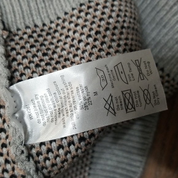 (M) Wanna B Me Knit Sweater Cozy Oversized Loungewear Eclectic Super Soft Warm - Picture 7 of 8